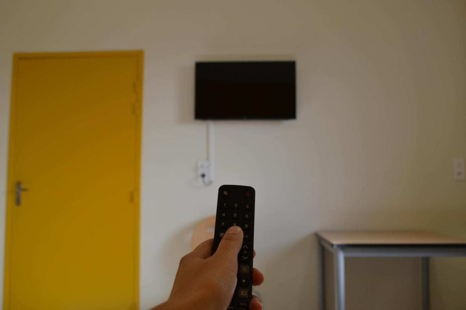 ラヴァル Centre International De Sejourホステル エクステリア 写真